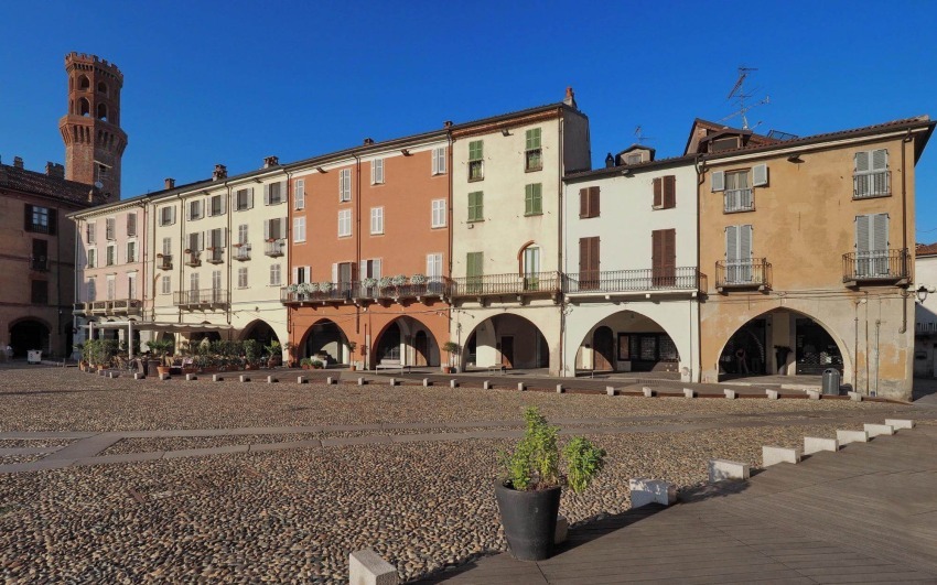 Noleggio Minibus <br> in provincia di Vercelli