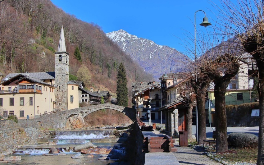 Noleggio Furgoni <br> in provincia di Aosta